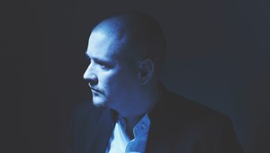 Reif uruppför Broström