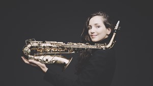 Fateyeva spelar Larsson