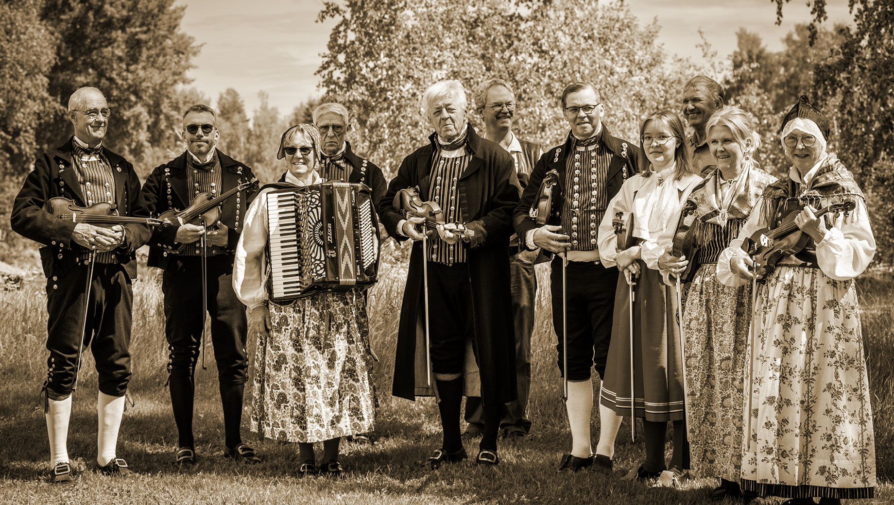 251019 - Låtstugan 1840 x 1040 - 6.jpg