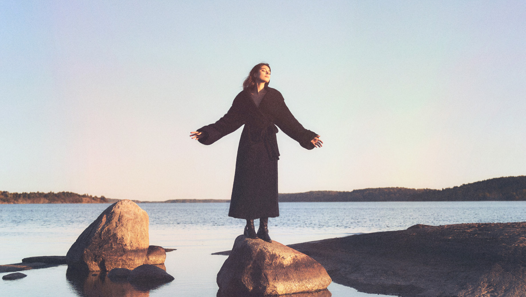 260930 - Emmalisa Hallander 1840 x 1040 - 3.jpg